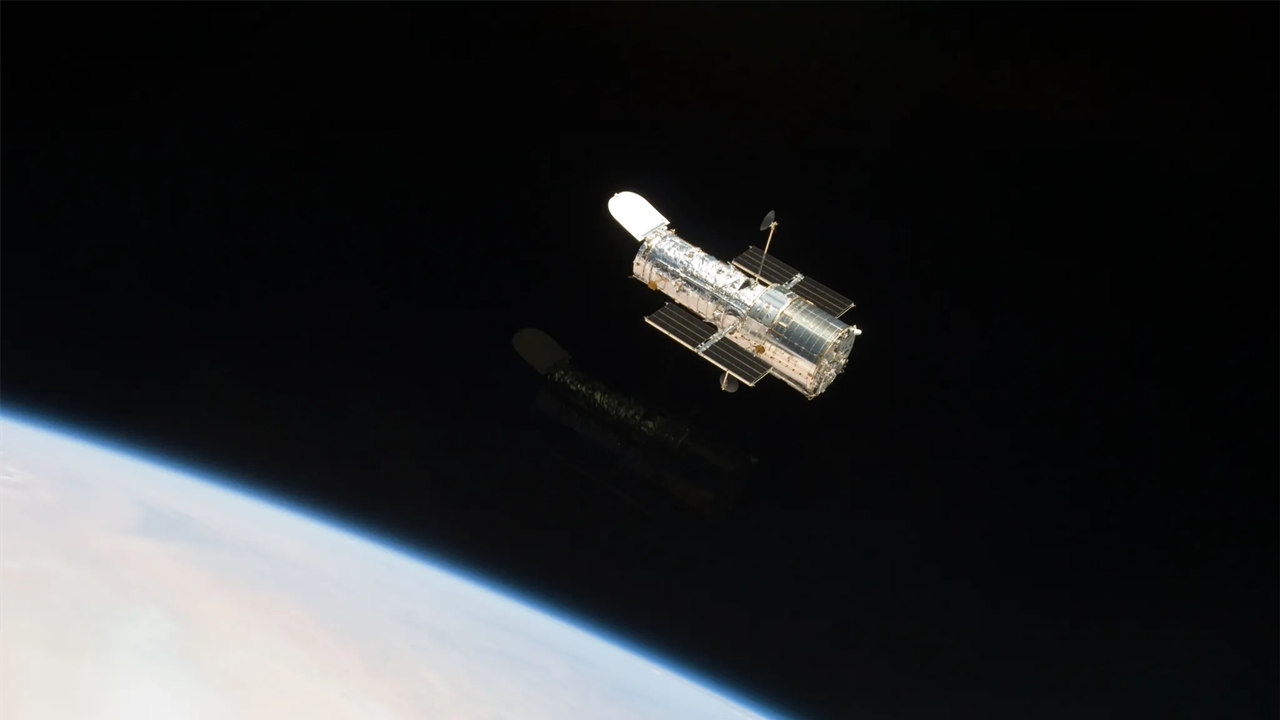 NASA Takes Steps to Extend Hubble Space Telescope's Life Amid Gyroscope Failures