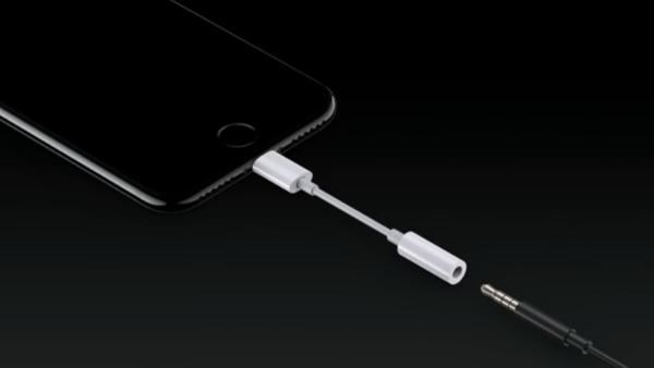 After 8 Years, Apple May Have Discontinued the Lightning to 3.5mm Headphone Adapter